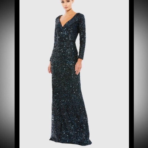 MAC DUGGAL Sequined Stretchy Material Gown Blue Sz 6 Newno Defects